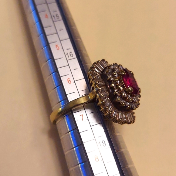 Ballerina Ruby & diamond ring. - Picture 11 of 14